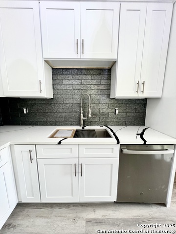 Image 4 of 14 For 6427 Ridge Circle