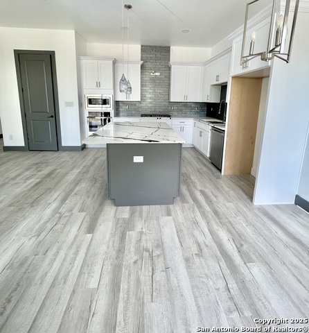 Image 6 of 14 For 6427 Ridge Circle
