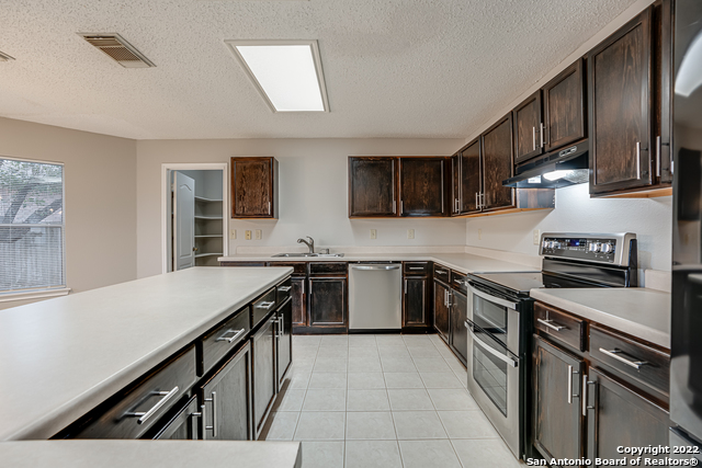 Image 17 of 34 For 22011 Oriole Hill Dr