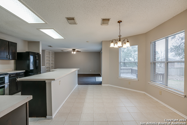 Image 19 of 34 For 22011 Oriole Hill Dr