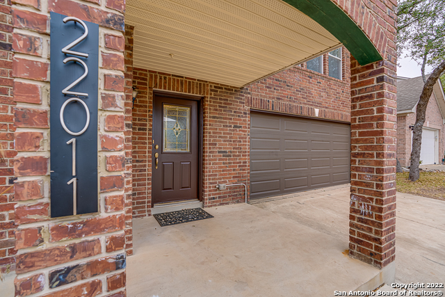 Image 4 of 34 For 22011 Oriole Hill Dr