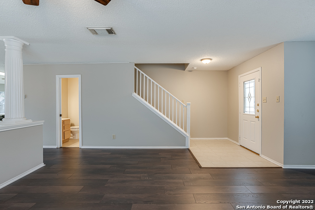 Image 6 of 34 For 22011 Oriole Hill Dr