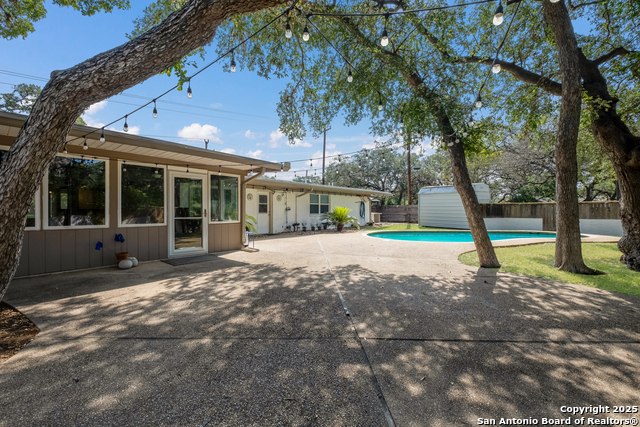 Image 30 of 33 For 226 Carolwood Dr.