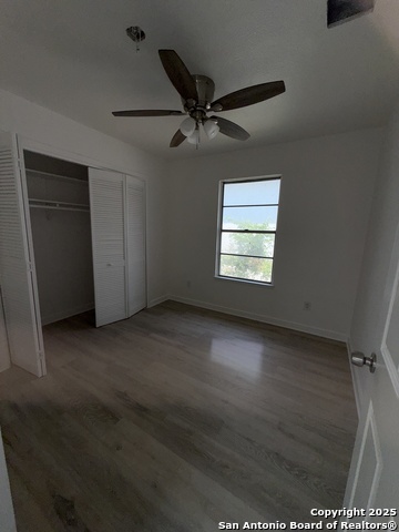 Image 4 of 5 For 815 Ripford  