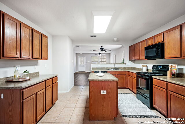 Image 12 of 39 For 9218 Hanover
