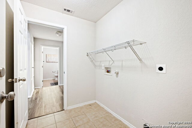 Image 27 of 39 For 9218 Hanover