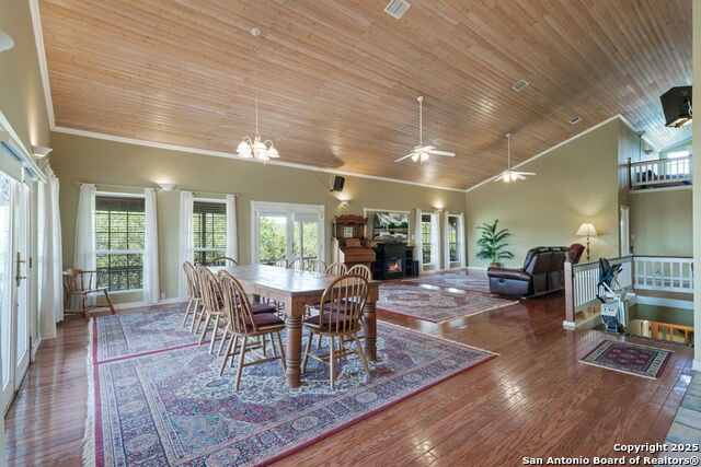 Image 9 of 50 For 388 Oak  