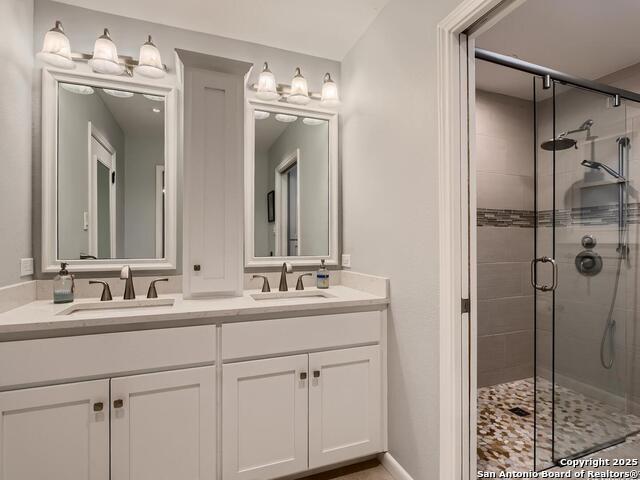 Listing photo id 14 for 320 Remington Dr