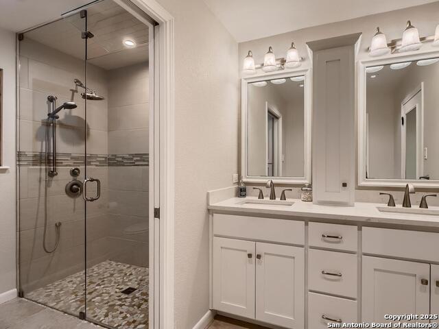 Listing photo id 15 for 320 Remington Dr