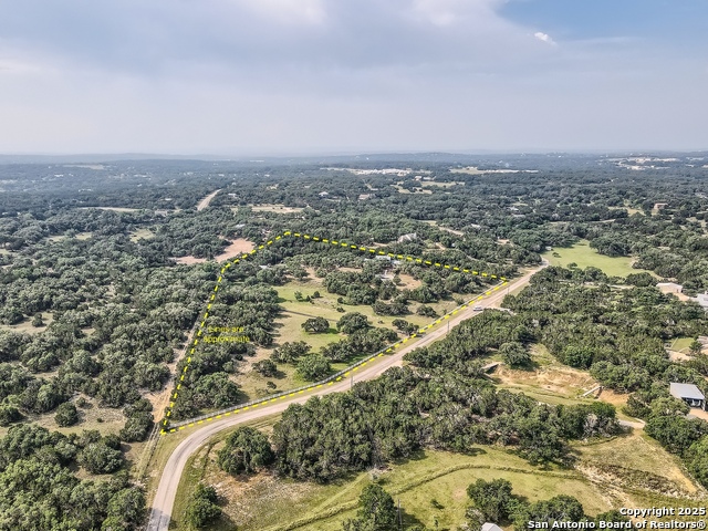 Listing photo id 0 for 320 Remington Dr