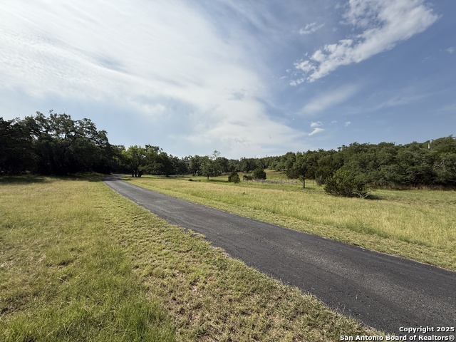 Listing photo id 44 for 320 Remington Dr