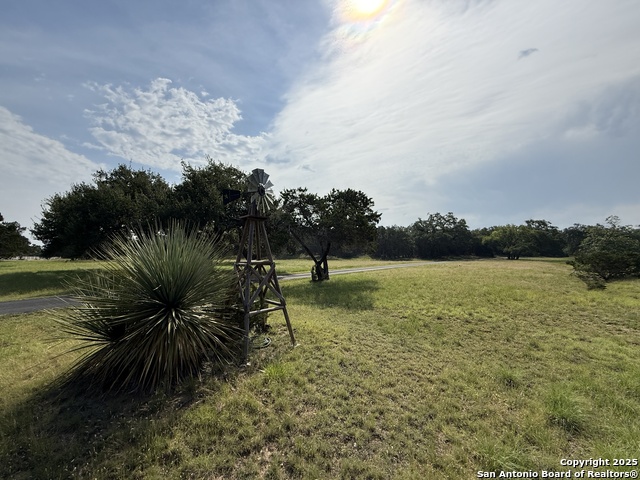 Listing photo id 48 for 320 Remington Dr