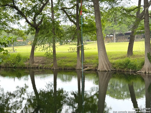Listing photo id 9 for 1119 Hidden Valley