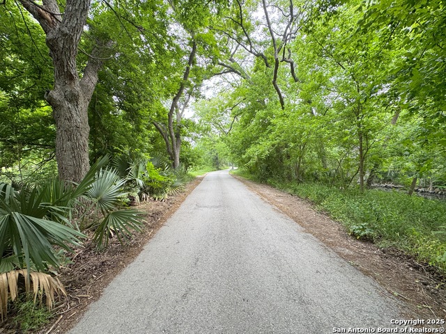 Listing photo id 11 for 1119 Hidden Valley