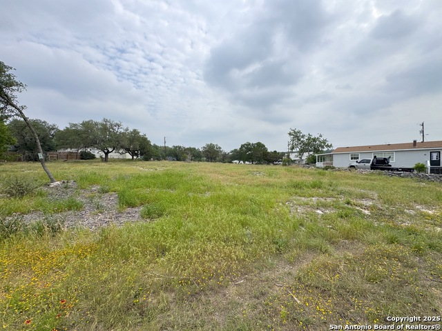 Listing photo id 14 for 1119 Hidden Valley