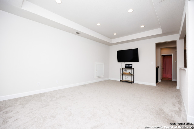 Listing photo id 15 for 807 Swenson Ranch
