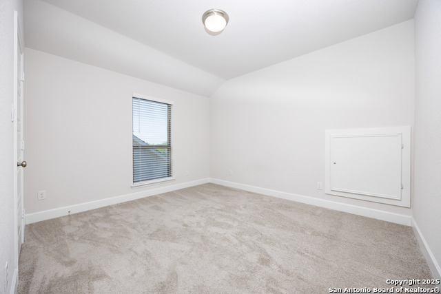 Listing photo id 24 for 807 Swenson Ranch