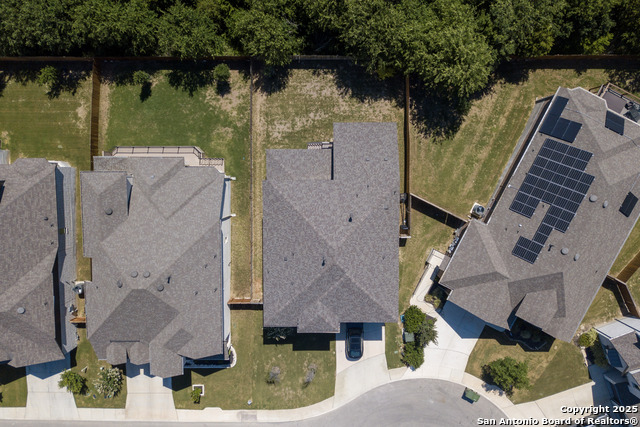 Listing photo id 31 for 807 Swenson Ranch