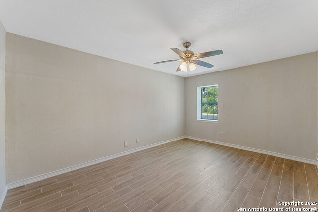 Image 13 of 18 For 202 Hillview Dr