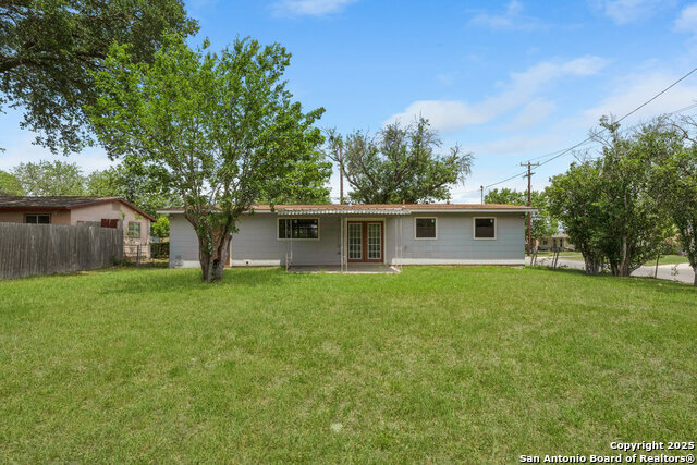 Image 17 of 18 For 202 Hillview Dr
