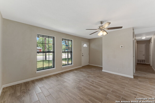 Image 3 of 18 For 202 Hillview Dr