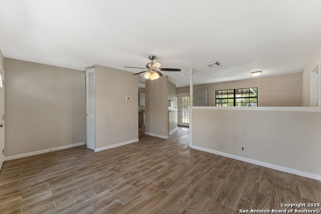 Image 4 of 18 For 202 Hillview Dr