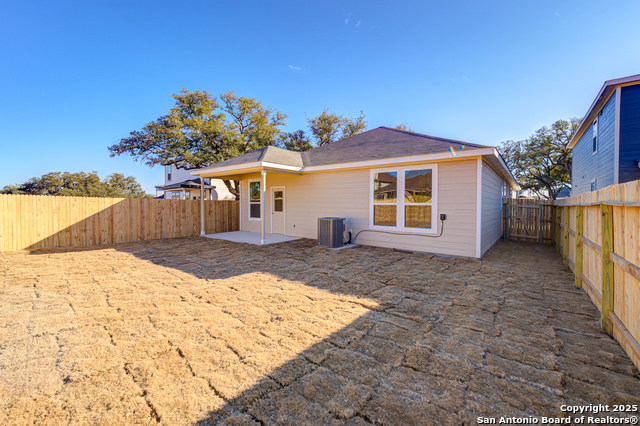 Image 28 of 29 For 13119 Sendero Roble
