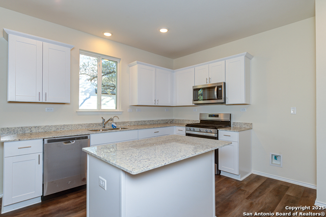 Image 9 of 29 For 13119 Sendero Roble