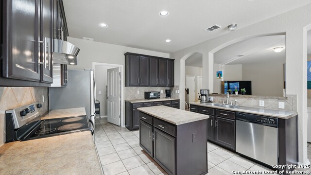 Listing photo id 8 for 10403 Branch Post