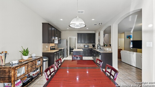 Listing photo id 14 for 10403 Branch Post