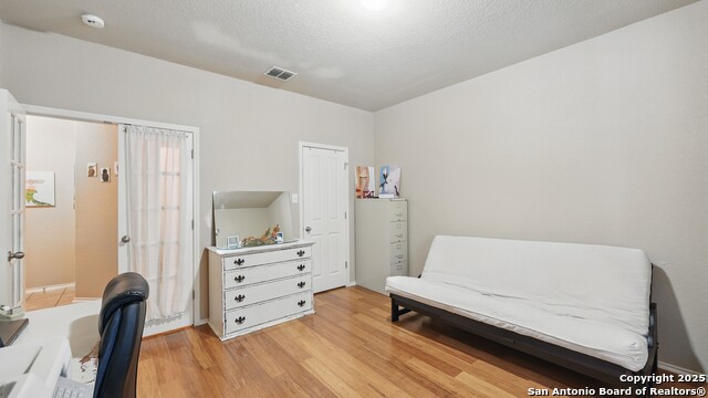 Listing photo id 16 for 10403 Branch Post