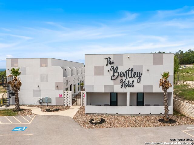 Image 62 of 100 For 101 Durango  