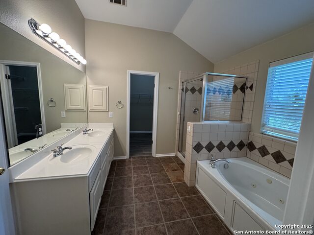 Image 16 of 37 For 20502 Wild Springs