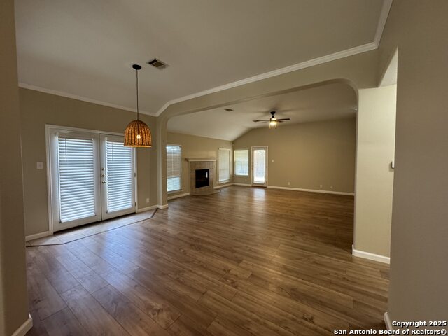 Image 7 of 37 For 20502 Wild Springs