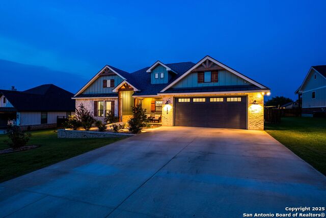 Image 100 of 119 For 129 Magnolia Cir E
