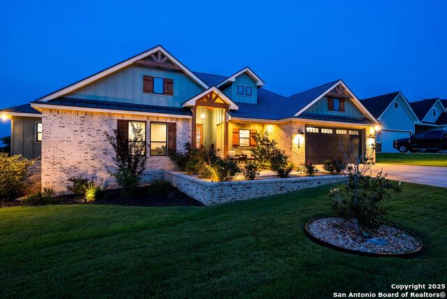 Image 104 of 119 For 129 Magnolia Cir E