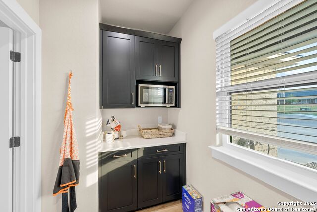 Image 16 of 119 For 129 Magnolia Cir E
