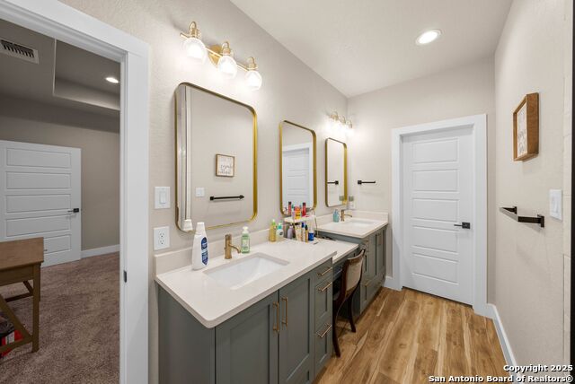 Image 29 of 119 For 129 Magnolia Cir E