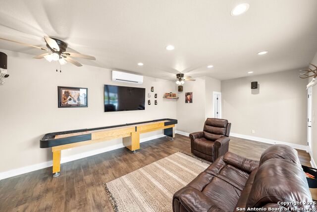 Image 38 of 119 For 129 Magnolia Cir E