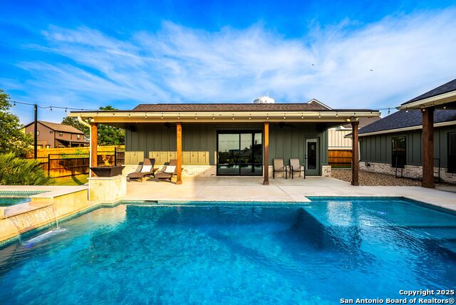 Image 54 of 119 For 129 Magnolia Cir E