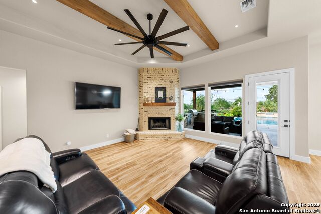 Image 7 of 119 For 129 Magnolia Cir E