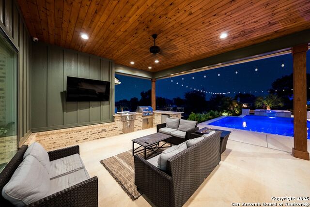 Image 74 of 119 For 129 Magnolia Cir E