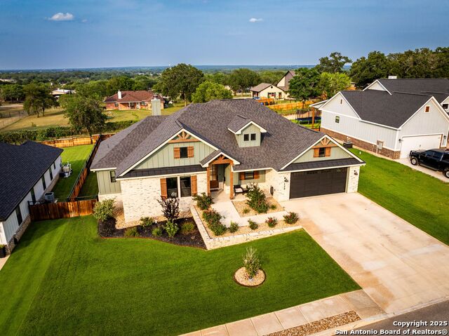 Image 86 of 119 For 129 Magnolia Cir E