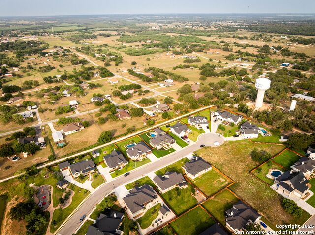 Image 93 of 119 For 129 Magnolia Cir E