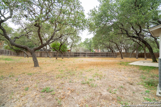 Image 25 of 27 For 22047 Kenton Knoll