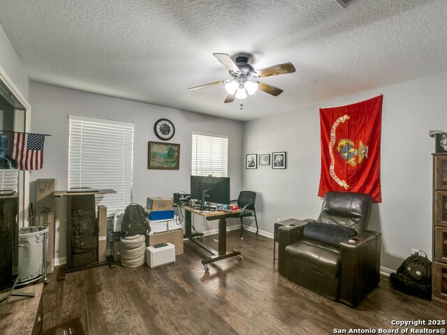 Listing photo id 16 for 132 Forest Oaks