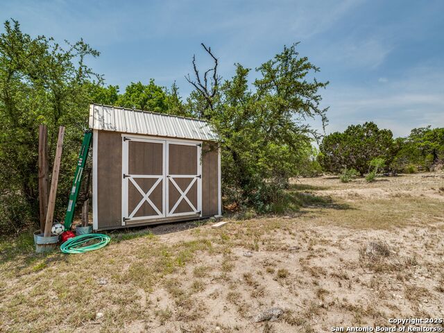 Listing photo id 23 for 132 Forest Oaks