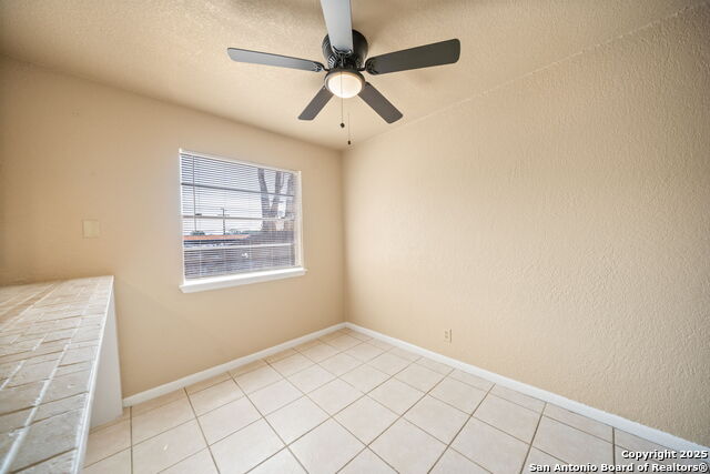 Image 15 of 29 For 6427 Wurzbach Rd  35