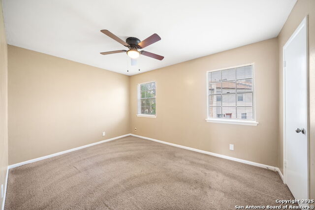 Image 23 of 29 For 6427 Wurzbach Rd  35
