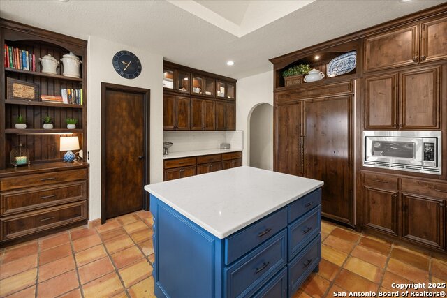 Image 18 of 50 For 8122 Triple Crown